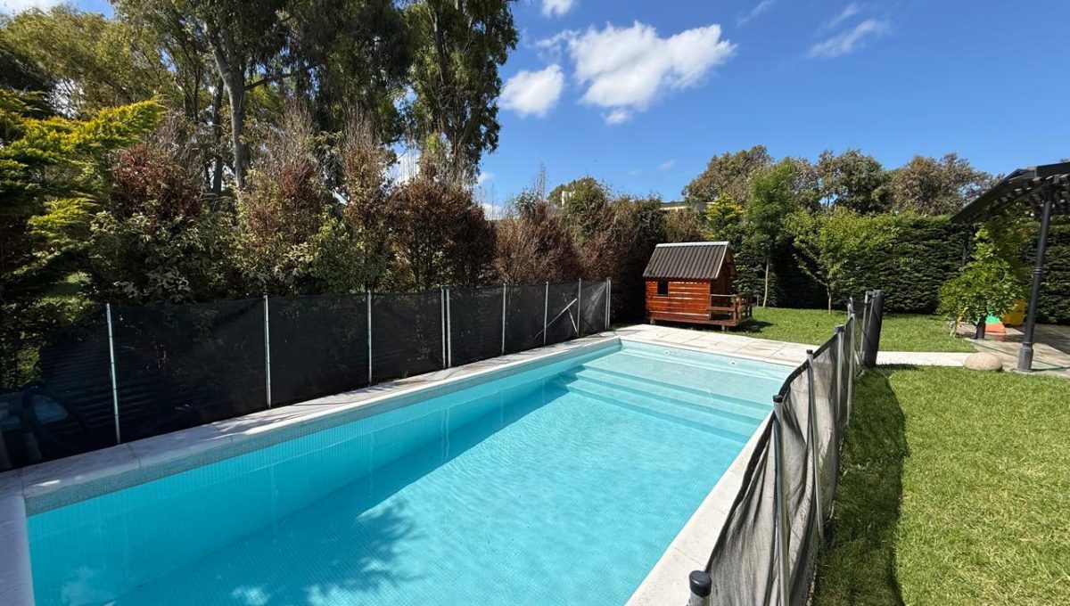 WhatsApp Image 2025-11-09 at 3.23.38 PM (2)