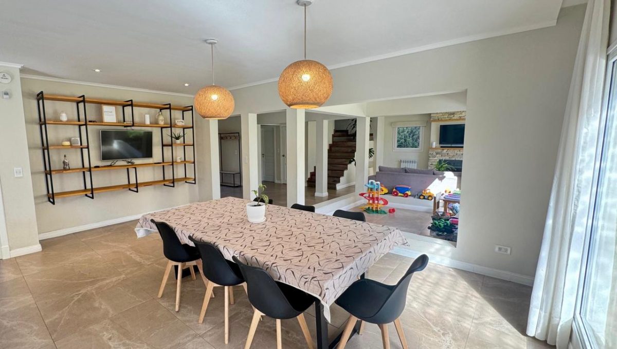 WhatsApp Image 2025-11-09 at 7.48.53 PM